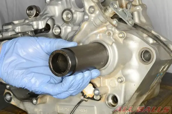 Описание: http://allballsracing.ru/files/upload/states/countershaft_bushing_and_seal_moto/Countershaft_Bushing_and_Seal_12.webp
