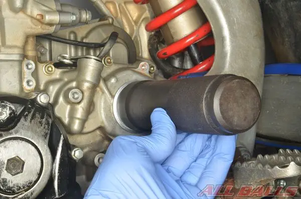 Описание: http://allballsracing.ru/files/upload/states/countershaft_bushing_and_seal_moto/Countershaft_Bushing_and_Seal_15.webp