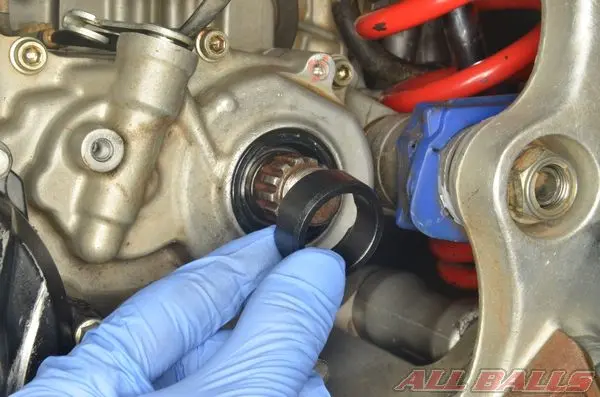 Описание: http://allballsracing.ru/files/upload/states/countershaft_bushing_and_seal_moto/Countershaft_Bushing_and_Seal_16.webp