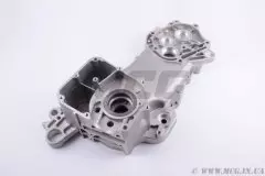 Картер 4T GY6 50 (139QMB) лівий під 10 колесо